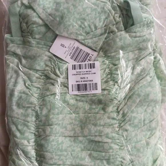 New Torrid 6X(30W) Stretch Mesh Cropped Shirred Cami- Mint Green Floral … - Picture 5 of 5